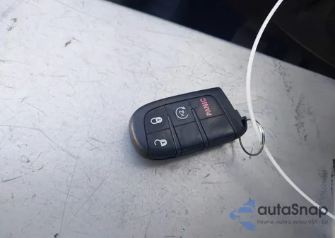 2015 Jeep Renegade Latitude z USA, uszkodzony, nr VIN ZACCJABT1FPB18942